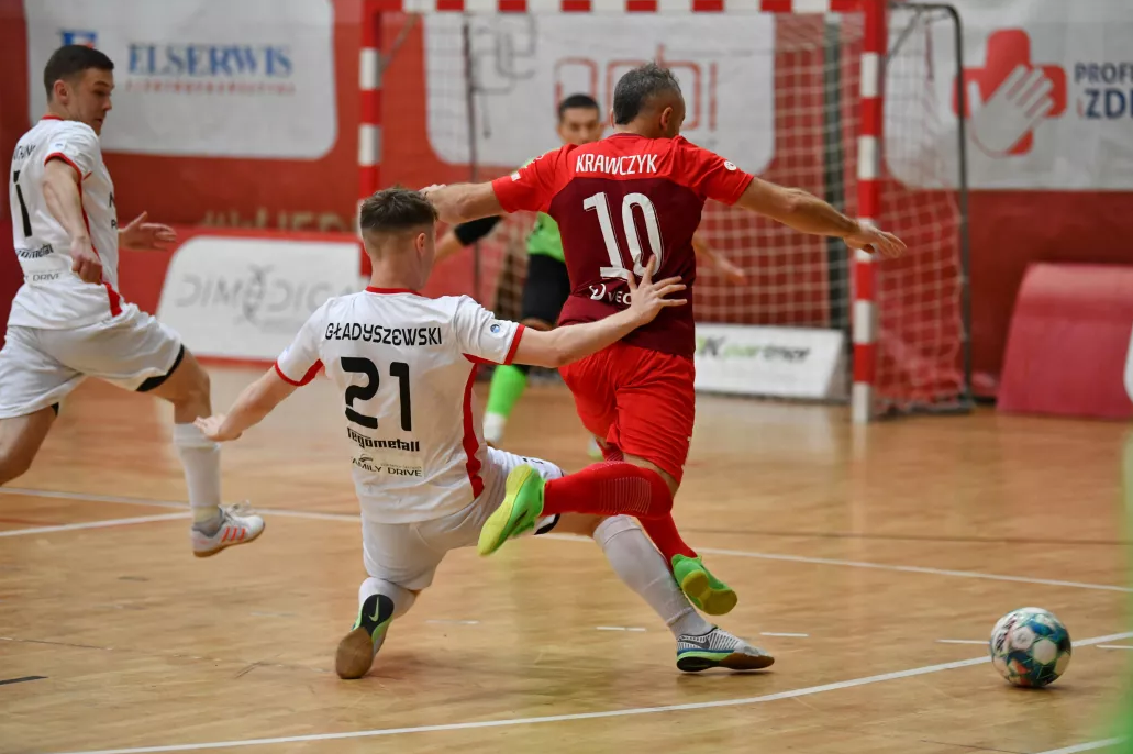 /uploads/assets/4624/widzew red dragons.png